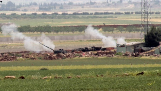 Obüs topları IŞİD mevzilerini vuruyor