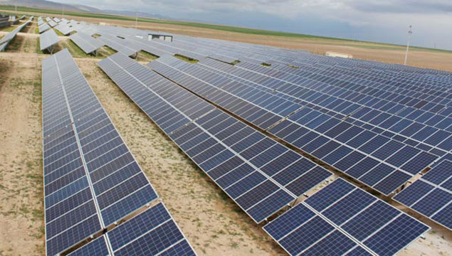 Türkiye'nin en büyük güneş santrali açıldı