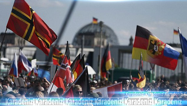 Almanya'da Merkel karşıtı protesto!