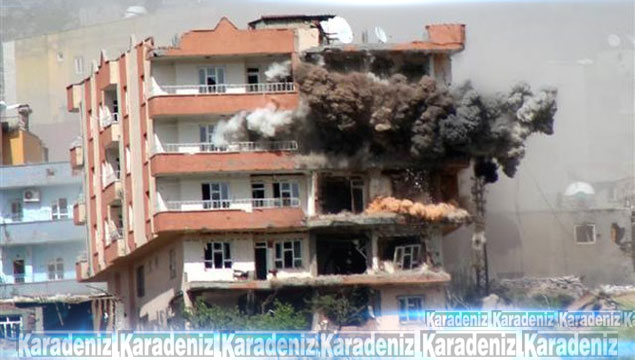 Şırnak'ta 2 mahallede çatışma