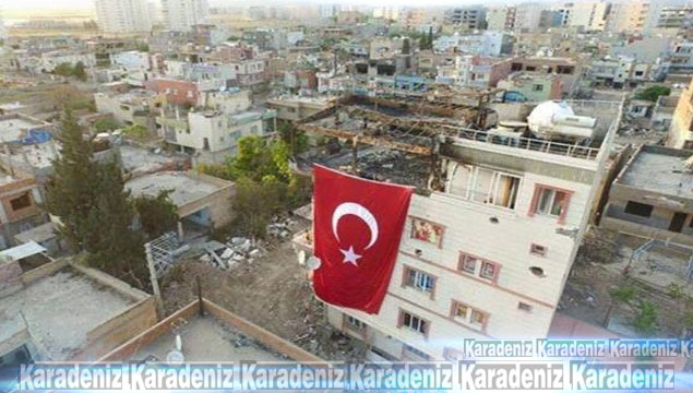  Güvenlik güçleri o bölgeye Türk bayrağı çekti