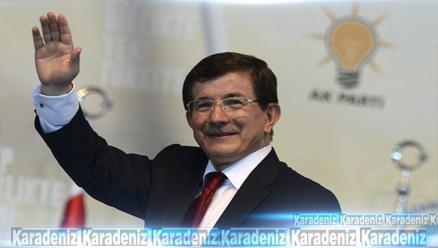 Davutoğlu megafonla seslendi, helallik istedi
