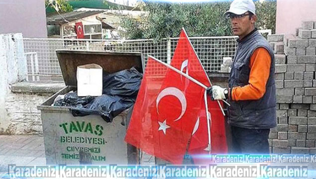 Çöp konteynerine atılmış Türk bayrakları bulundu