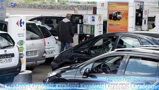 Fransa'da benzin krizi devam ediyor
