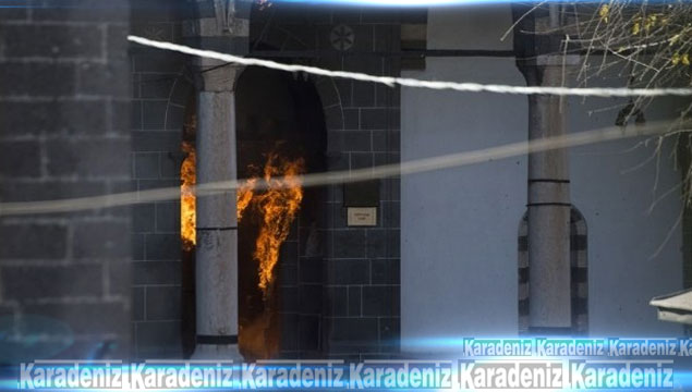 PKK'nın ağır tahribatı! 180 ev yakıldı