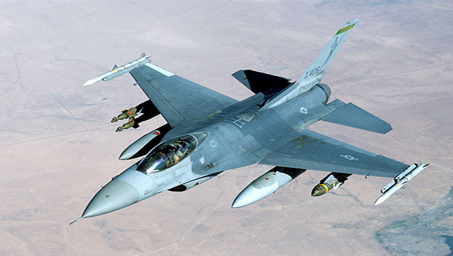 Uçaklar Kuzey Irak'ı bombaladı