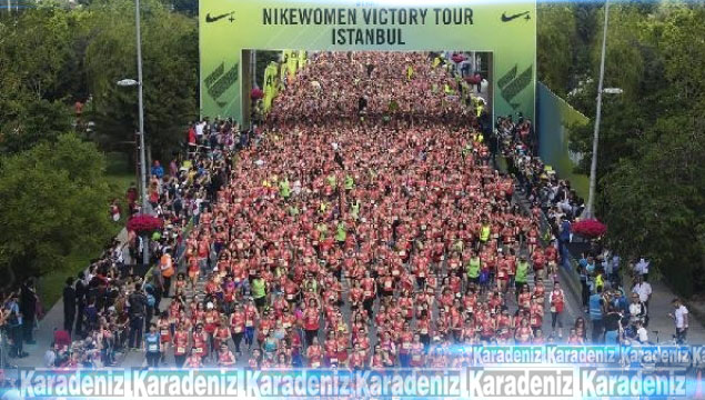 Binlerce kadın aynı anda koştu!