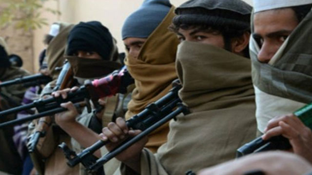  Taliban 12 esiri öldürdü