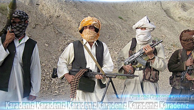  Afganistan'da 15 Taliban teslim oldu