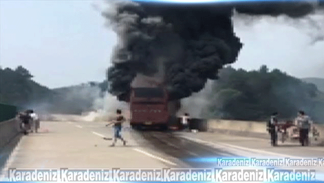 Kaza yapan yolcu otobüsü alev aldı: 35 ölü