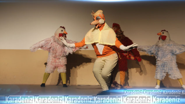 Gürcistan devlet çocuk tiyatrosu Bafra'da