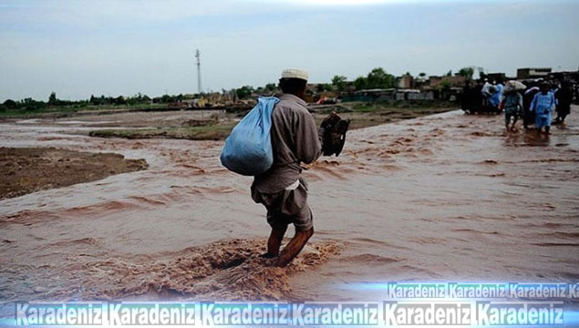 Pakistan'da yağmur faciası