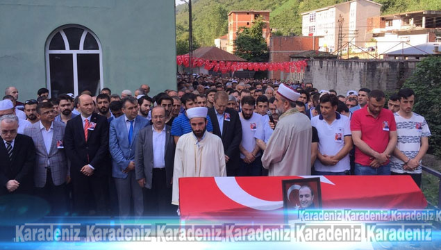 Trabzonlu darbe şehidine son görev 