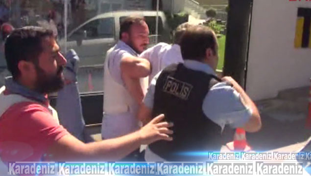 İstanbul'da polise saldırı girişimi