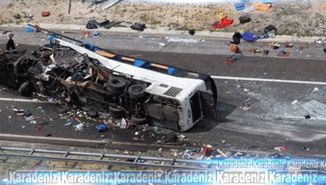 İran'da otobüs kazası: 16 ölü