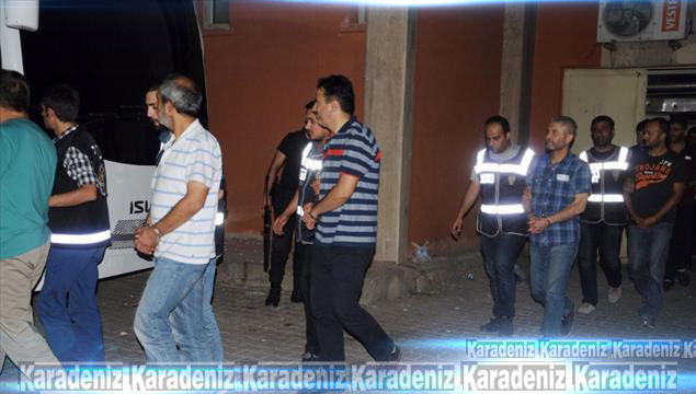 Mardin’de 16 polis tutuklandı