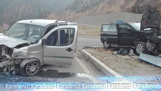 Gümüşhane'de trafik kazası: 8 yaralı 
