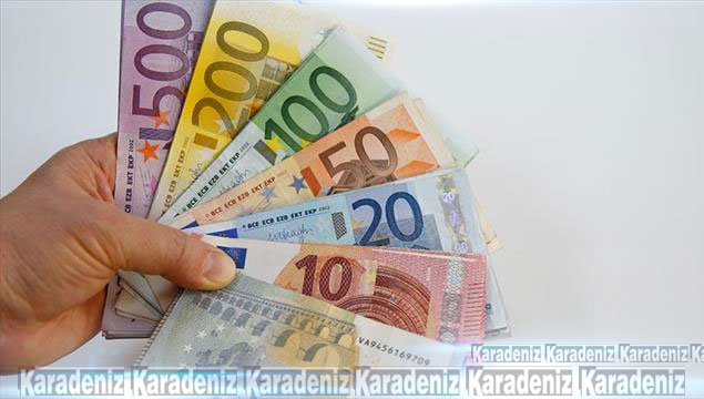 FETÖ Avrupa'da 'kurban' parası topluyor