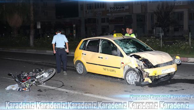 Taksi motosiklete çarptı: 2 ölü