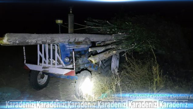 TIR traktöre çarptı: 1 ölü, 1 yaralı