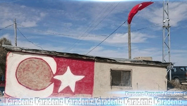 Şehit'in evine Türk bayrağı çizildi!