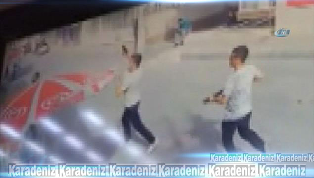 İzmir’de silahlı 8 kişi depo bastı!