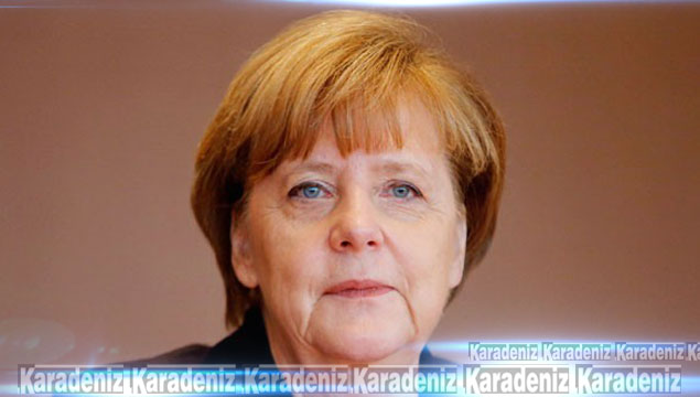 Merkel, mülteci sorunu için Afrika’ya gitti