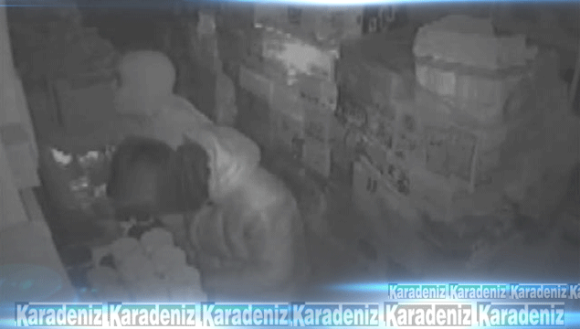 Kar maskeli hırsızlar kamerada