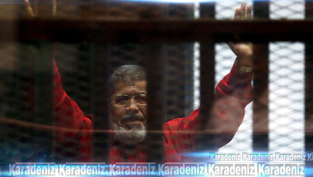 Mursi'nin davasında erteleme