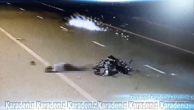 Motosiklet motosiklete çarptı