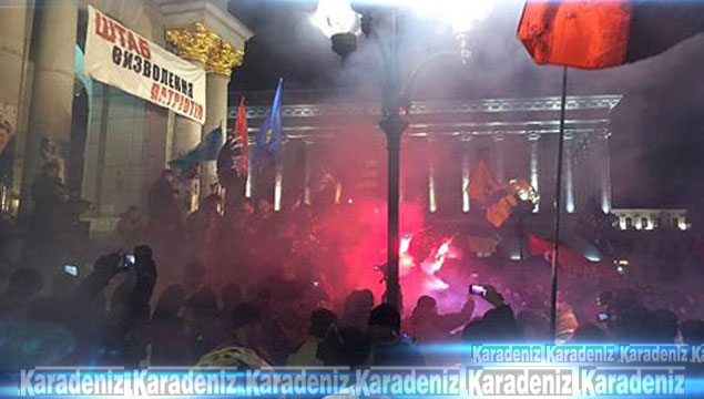 Kiev'de olaylı gece: Bankaya saldırdılar!