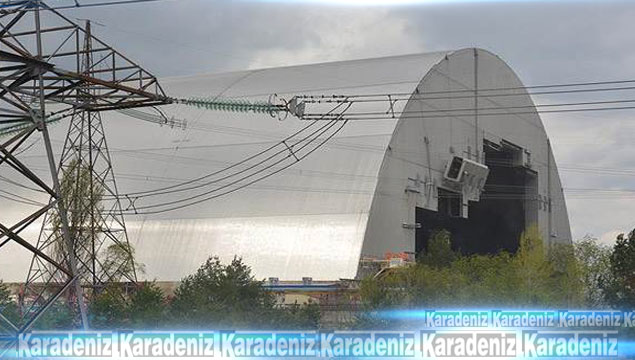 Çernobil'de 4. reaktörü izole edildi