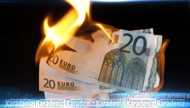 Euro 4 lirayı aştı, Dolar 3,77'yi gördü