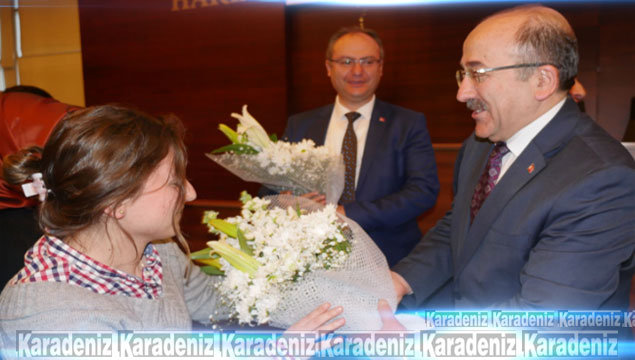 Başkan Gümrükçüoğlu Tıp Bayramı'nı kutladı