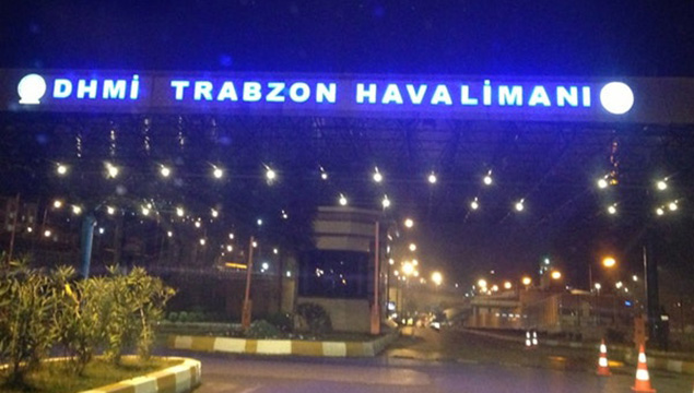 Trabzon Havalimanı'nda ışıklar bozuldu! Uçuşlar ip