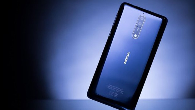 Nokia 8 satışa açıldı