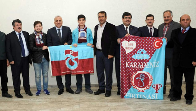 Trabzonsporlular Vali Zorluoğlu’nu ziyaret etti!