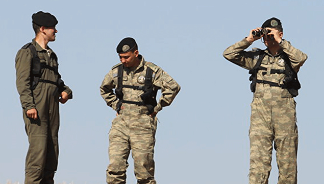 Afrinli Kürt askerler ÖSO'ya katıldı 