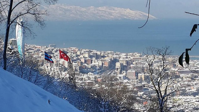 Trabzon'da hem kar hem güneş
