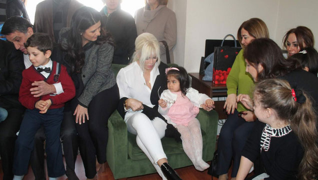 Ajda Pekkan Trabzon'da çocuk evi açtı