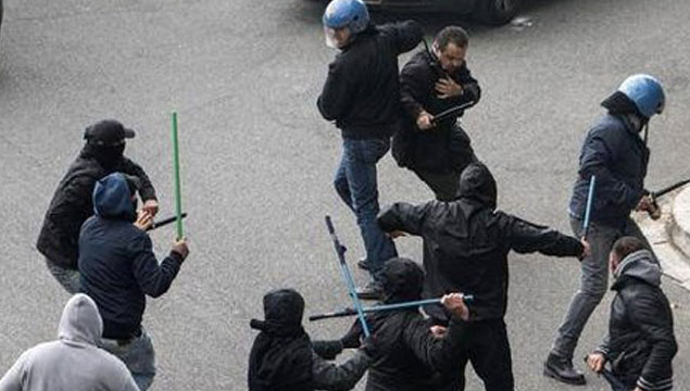 Trabzonsporlu taraftarlara saldırı!