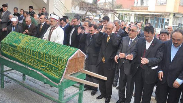 Yaşar Kemal için köyünde gıyabi cenaze namazı