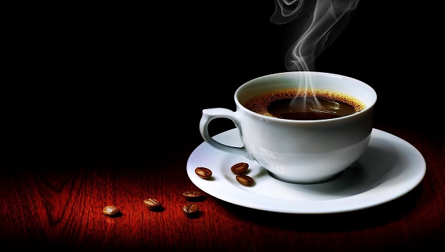 Kalp sağlığı için bir fincan kahve