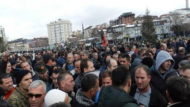 Kosovalı gazilerden hükümete ültimatom
