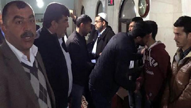 Kavga eden öğrenciler, camide dini törenle barıştı