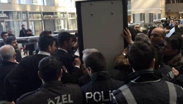 İstanbul Adalet Sarayı'nda "arama" arbedesi