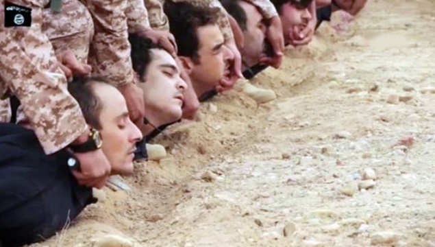 IŞİD 300 eski polis ve subayı idam etti
