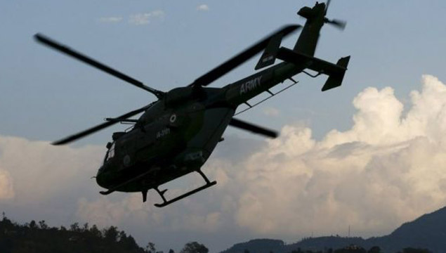 Pakistan'da helikopter düştü