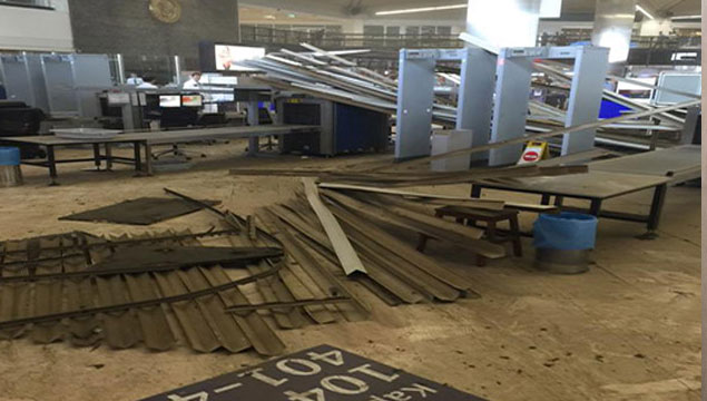 Atatürk Havalimanı'nda tavan çöktü