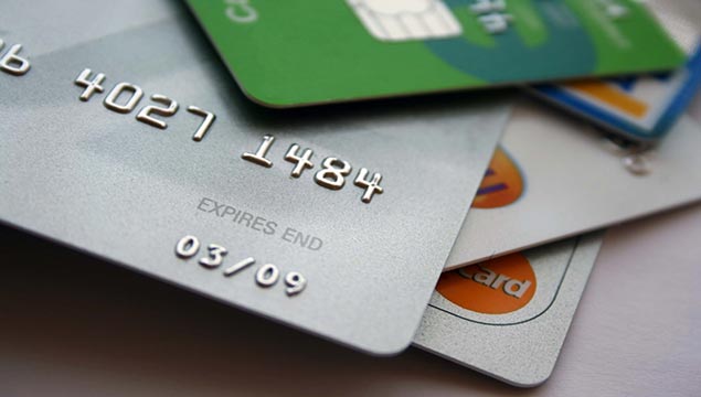 Kredi kartı borcu rekora koşuyor